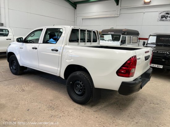 Toyota Hilux 2.4 D4D GX DOBLE CABINA - VILLANUEVA DE CORDOBA