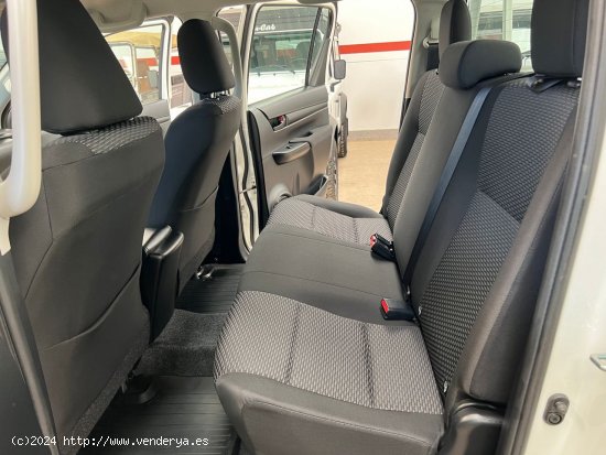 Toyota Hilux 2.4 D4D GX DOBLE CABINA - VILLANUEVA DE CORDOBA