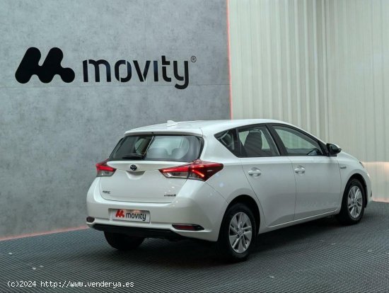 Toyota Auris BUSINESS HIBRIDO 140H T/A E-CVT - Lugo