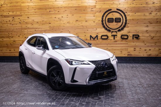  Lexus UX 2.0 250h Business Lexus UX 2.0 250h Business - Madrid 