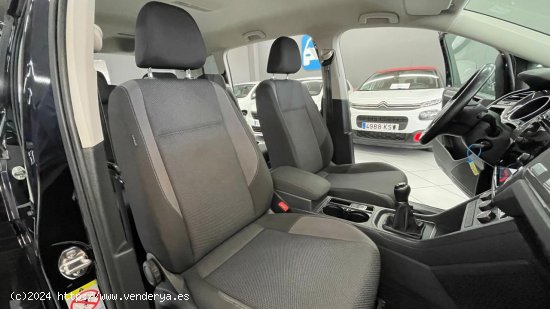 Volkswagen Touran Touran Business 1.6 TDI 85kW 115CV - Utrera