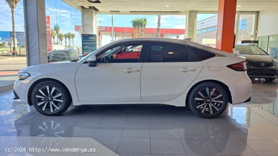 Honda Civic 2.0 i-MMD Elegance CVT - jerez