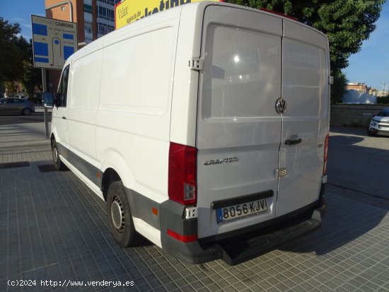 Volkswagen Crafter 2.0 TDI L3H2 - Viladecans