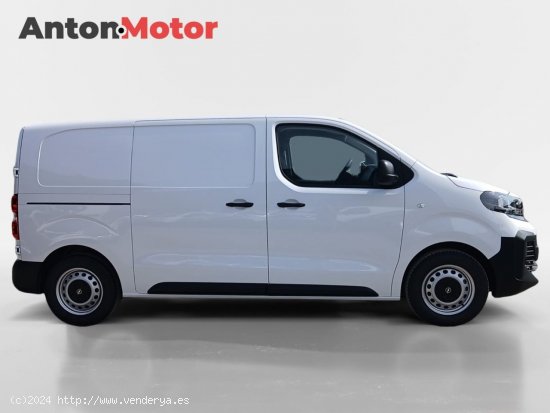 Opel Vivaro NUEVA VIVARO FURGON 1.5 BHDI 120 TALLA M - Álava