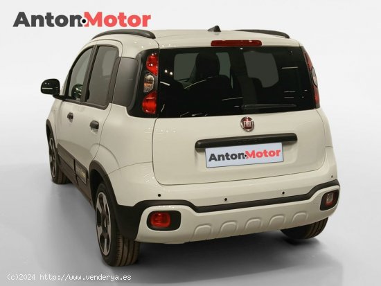 Fiat Panda Pandina 1.0 Hybrid 51kW (70cv) - VITORIA