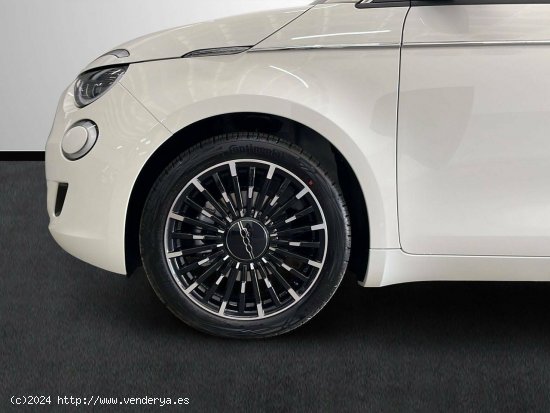 Fiat 500   Hb 320km 85kW (118CV) laPrima - Sevilla