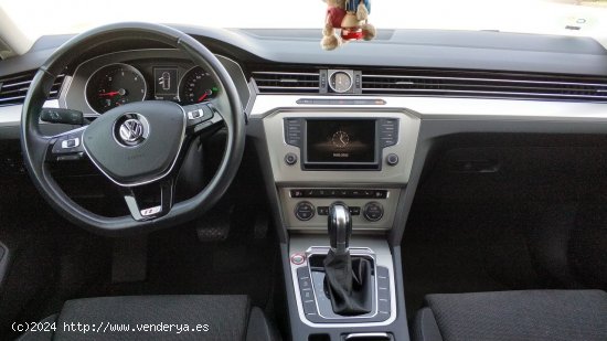 Volkswagen Passat Variant 2.0 TDI 177cv DSG R-Line BMT - Griñón