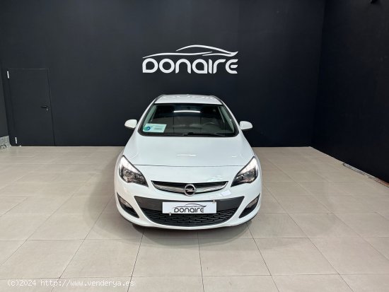 Opel Astra 1.4 Turbo GLP Business ST - Sada