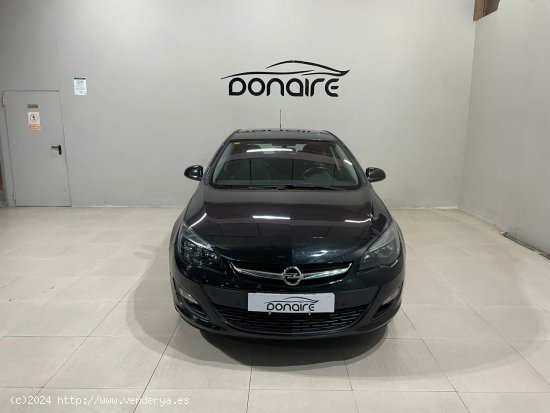 Opel Astra 1.6 CDTi S/S 110 CV Selective - Sada