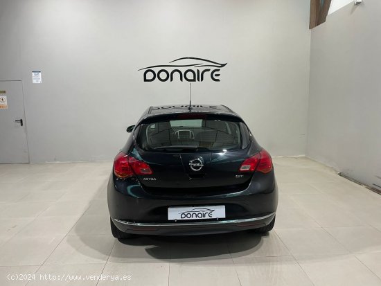 Opel Astra 1.6 CDTi S/S 110 CV Selective - Sada