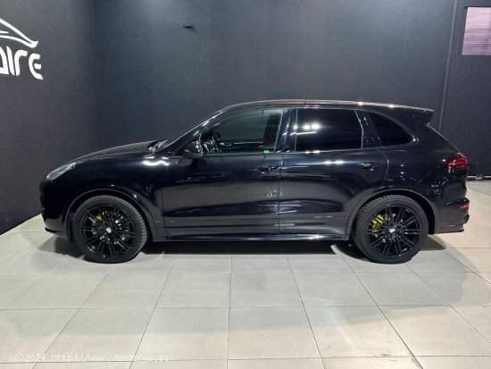 Porsche Cayenne S Diesel - Sada