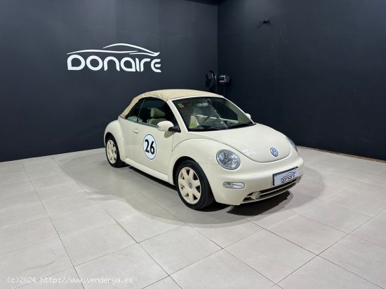 Volkswagen New Beetle 1.6 Cabriolet - Sada