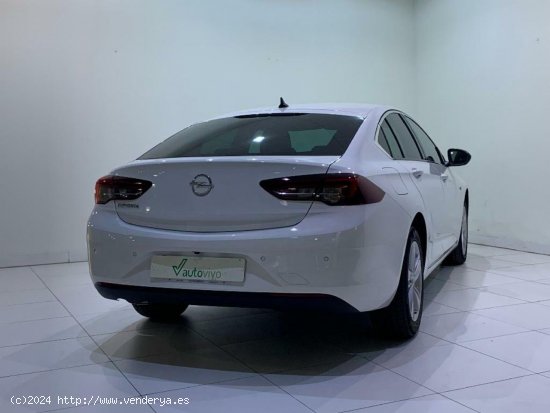 Opel Insignia  BUSINESS 1.5D DVH 122 CV 5P - Sant Boi de Llobregat