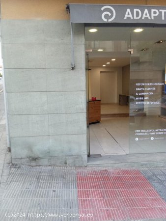 Local comercial en venta  en Manlleu - Barcelona