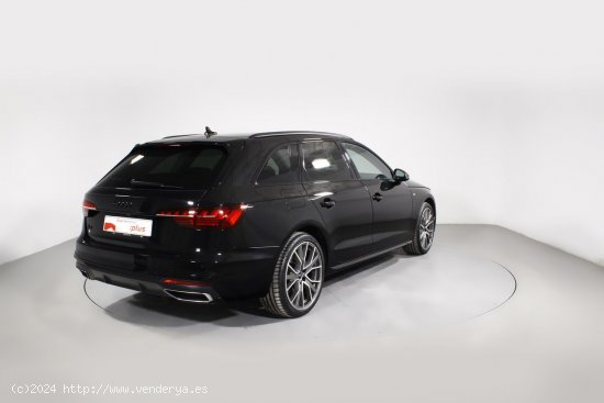 Audi A4 Avant 35 TDI Black line S tronic - 