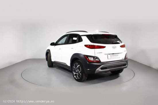 Hyundai Kona 1.6 GDI HEV STYLE SKY DCT 5P - 