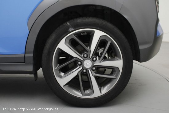 Hyundai Kona 1.6 TGDI STYLE DCT 4WD SKY 5P - 