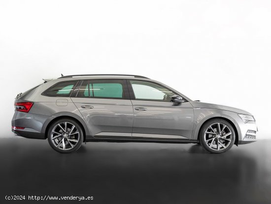 Skoda Superb NUEVO SUPERB COMBI SPORTLINE 1.5 TSI 110KW (150CV) DSG 7 VEL. - 