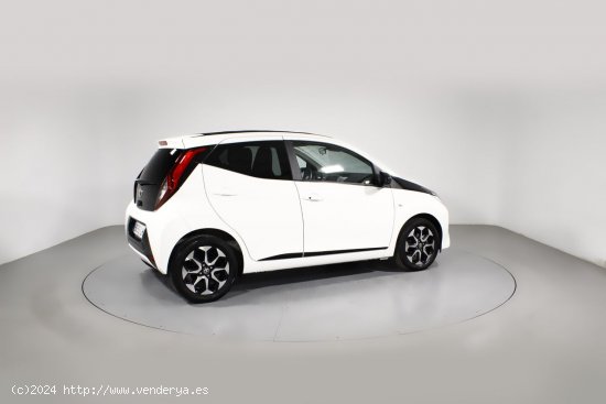 Toyota Aygo 1.0 VVT-I X-SHIFT X-WAVE 5P - Barcelona