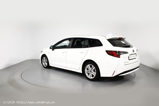 Toyota Corolla fam. 1.8 HYBRID ACTIVE TECH E-CVT 5P - 