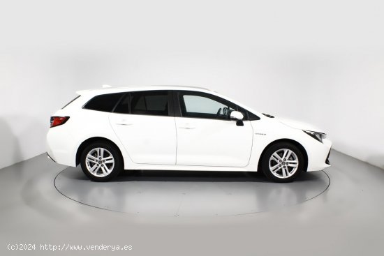 Toyota Corolla fam. 1.8 HYBRID ACTIVE TECH E-CVT 5P - 