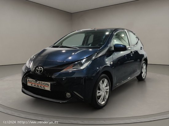  Toyota Aygo 1.0 70 x-play business - Gelves 