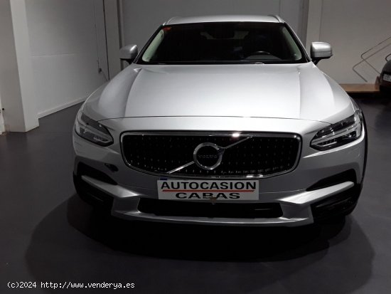 Volvo V90 Cross Country 2.0 D4 AWD Auto - Gelves