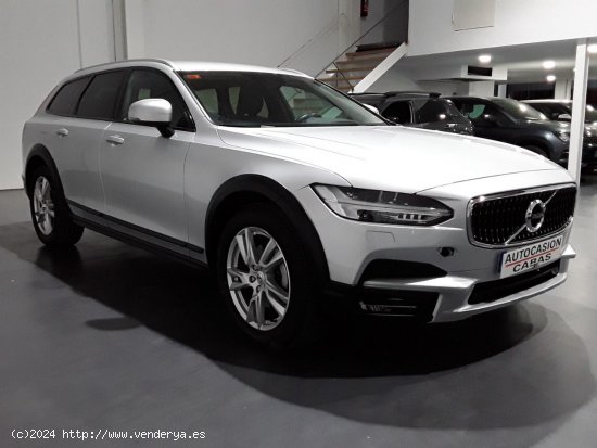 Volvo V90 Cross Country 2.0 D4 AWD Auto - Gelves