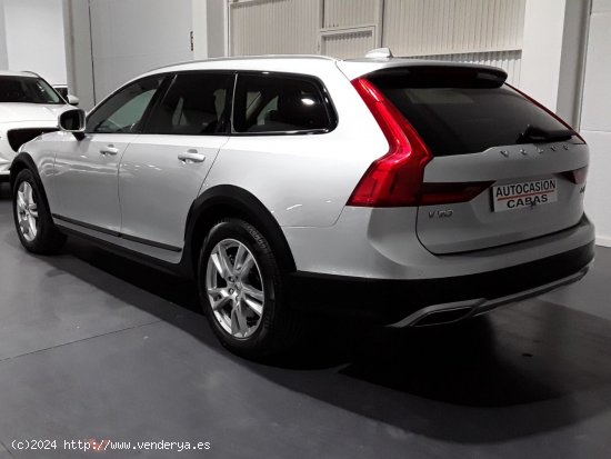 Volvo V90 Cross Country 2.0 D4 AWD Auto - Gelves