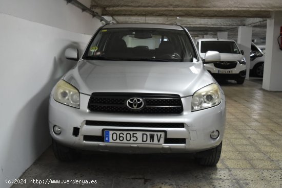 Toyota Rav4 D2AD - Santa Coloma de Gramenet