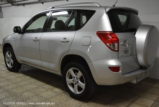 Toyota Rav4 D2AD - Santa Coloma de Gramenet