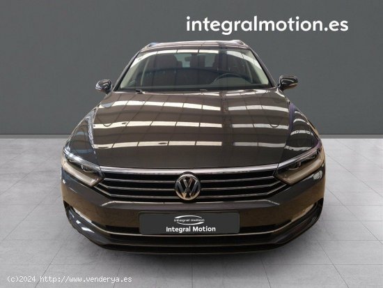 Volkswagen Passat Variant Business 1.6 TDI 88kW DSG Comfortline - Santiago de Compostela