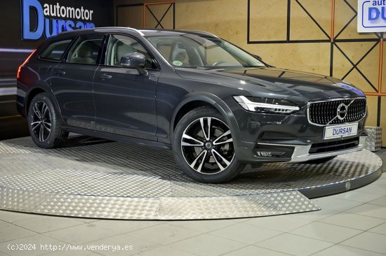 Volvo V90 Cross Country   2.0 D4 AWD Pro Auto - 