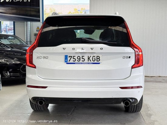 Volvo XC-90   2.0 D5 AWD Momentum Auto - 