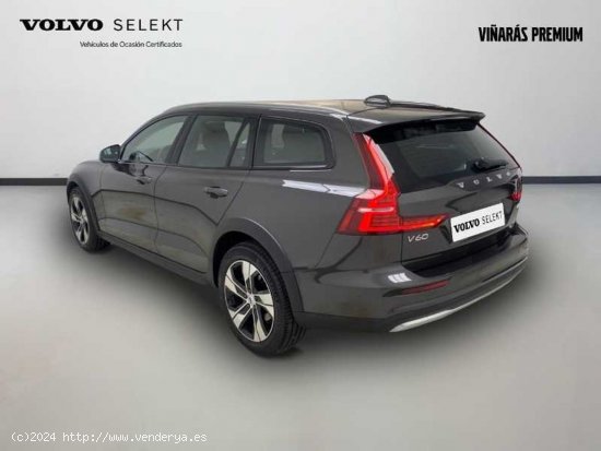 Volvo V60 Cross Country Core B4 (D) AWD Auto - Señorío de Illescas