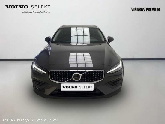 Volvo V60 Cross Country Core B4 (D) AWD Auto - Señorío de Illescas