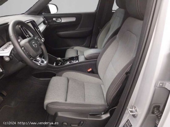 Volvo XC40 B3 (G) Plus Dark Auto - Señorío de Illescas