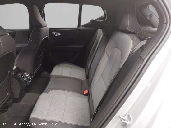 Volvo XC40 B3 (G) Plus Dark Auto - Señorío de Illescas