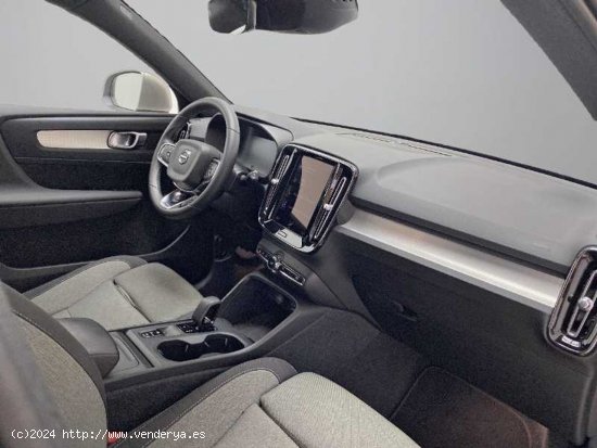 Volvo XC40 T2 1.5 Core Auto - Señorío de Illescas