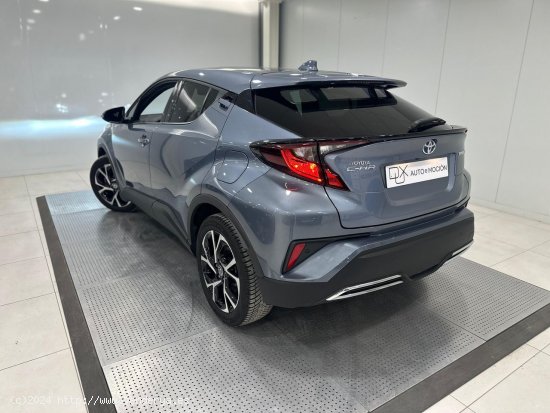 Toyota C-HR 2.0 HYBRID ADVANCE  184 CV - Zaratán