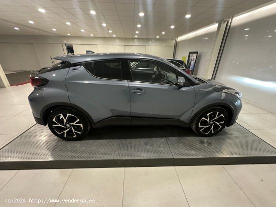 Toyota C-HR 2.0 HYBRID ADVANCE  184 CV - Zaratán