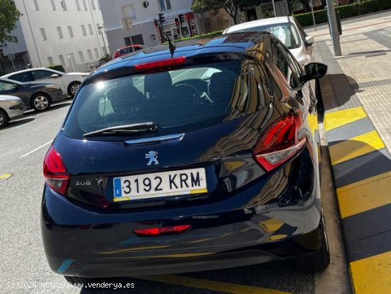 PEUGEOT 208 en venta en Pamplona/IruÃ±a (Navarra) - Pamplona/IruÃ±a