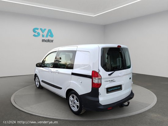 Ford Transit Courier Kombi - Rafelbunyol