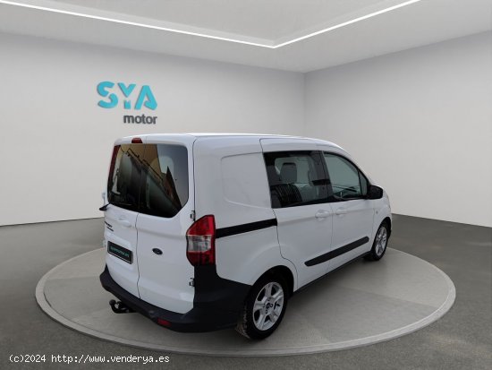 Ford Transit Courier Kombi - Rafelbunyol