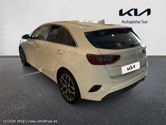 Kia Ceed 1.0 T-GDi 74kW (100CV) Tech CASSA WHITE - Valencia