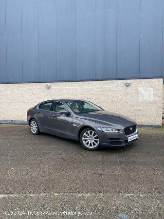 Jaguar XE 2.0 AJ200D Diesel Auto RWD XE Prestige - Blanes