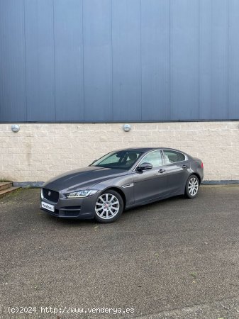 Jaguar XE 2.0 AJ200D Diesel Auto RWD XE Prestige - Blanes