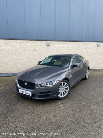 Jaguar XE 2.0 AJ200D Diesel Auto RWD XE Prestige - Blanes