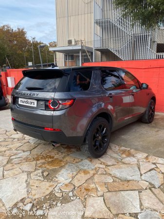 Land-Rover Discovery Sport 2.0L TD4 180CV 4x4 HSE Luxury - Sabadell