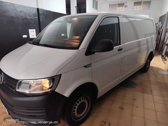 Volkswagen Transporter 2.0 tdi de 2019 con 178.000 Km por 17.500 EUR. en Pontevedra